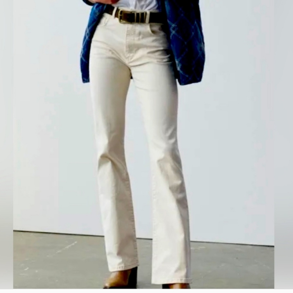Pilcro THE ICON flare denim in ecru (cream) size 27